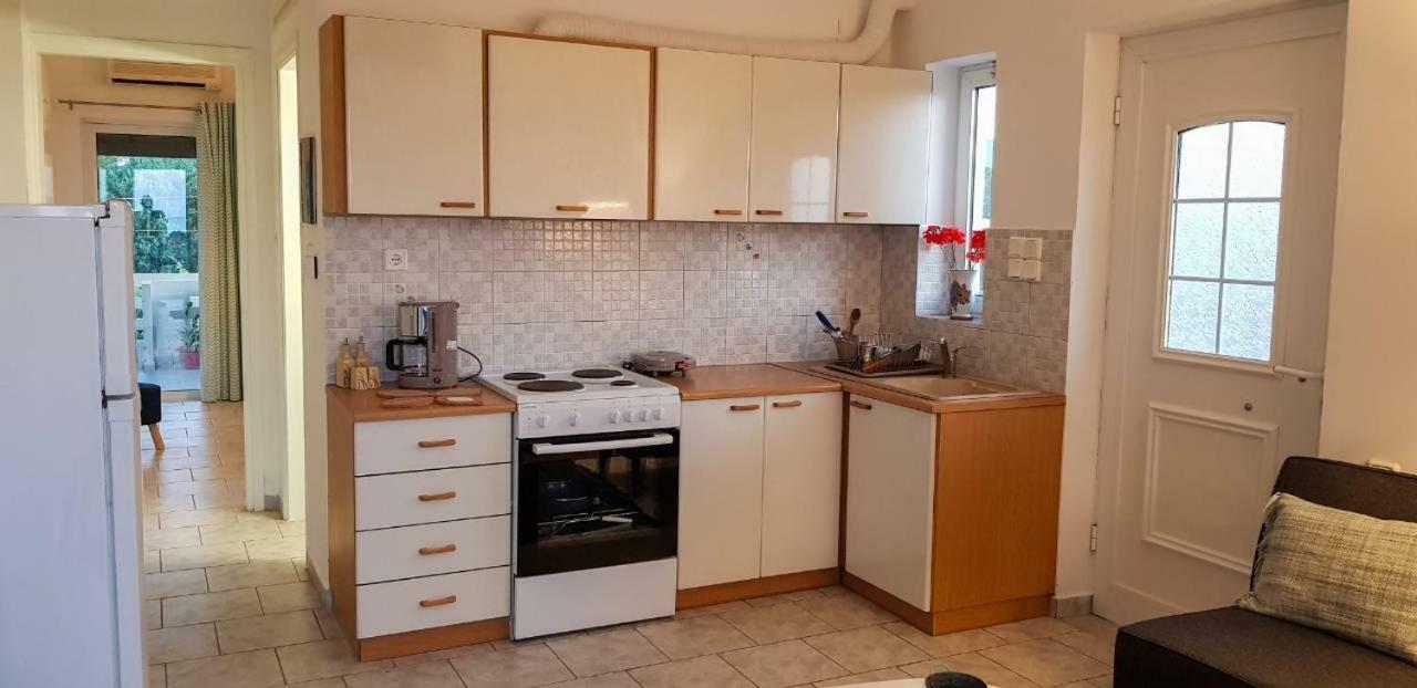 Marianos Apartments 키사모스 외부 사진